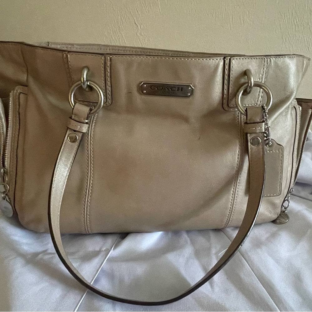 Coach#F19456 leather tote/shoulder bag - Picture 1 of 5